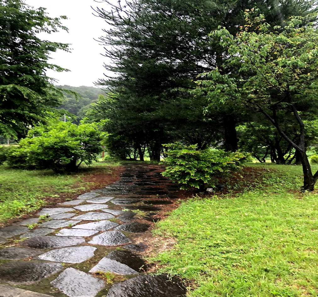 神奈川工場の中庭